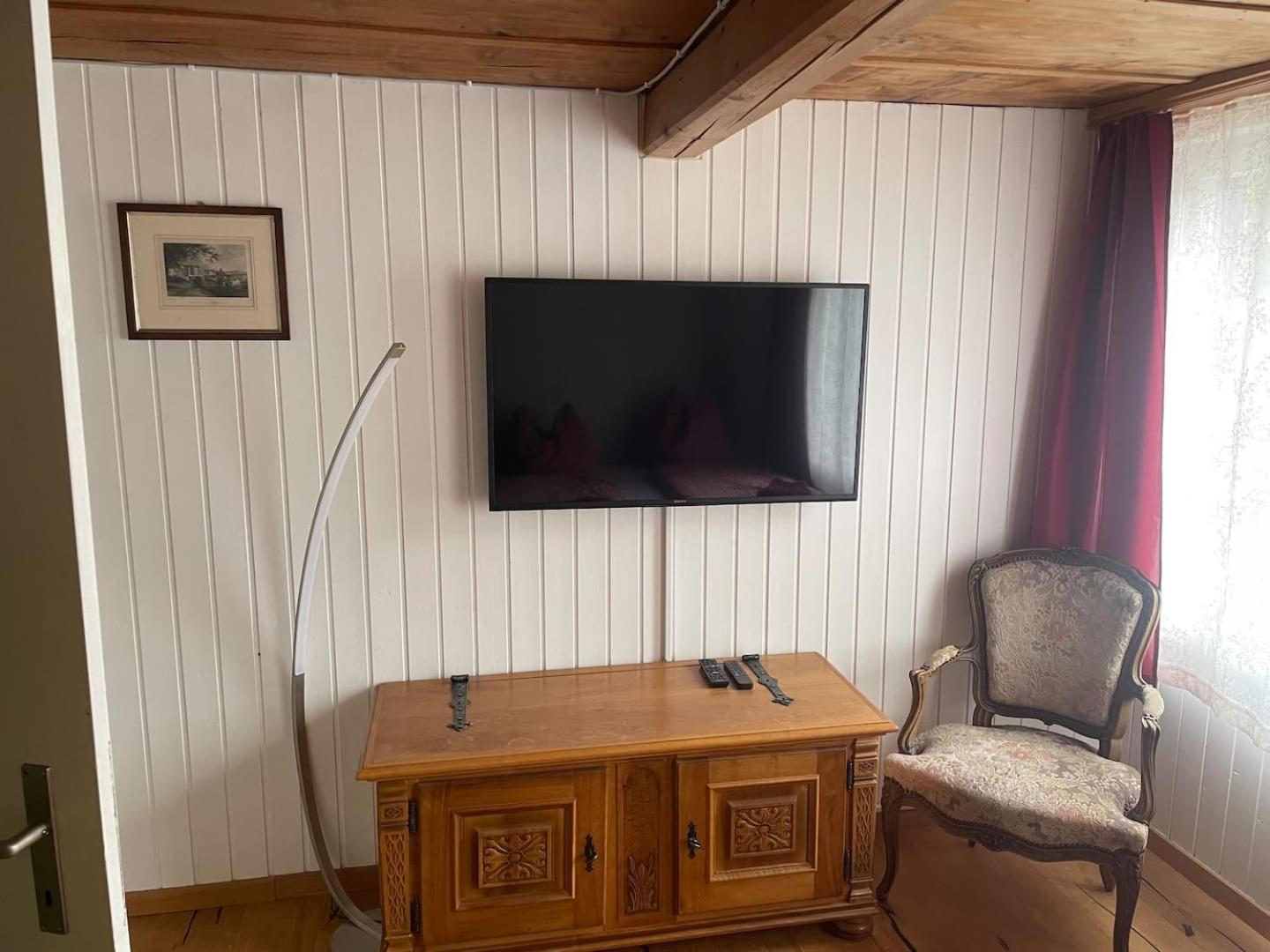 Charming Alpine Retreat By Apartments Capricorn Gsteigwiler Zewnętrze zdjęcie